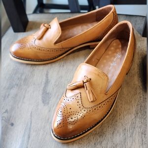 Mona Flying Tan Brown Loafers Genuine Leather Size 7.5